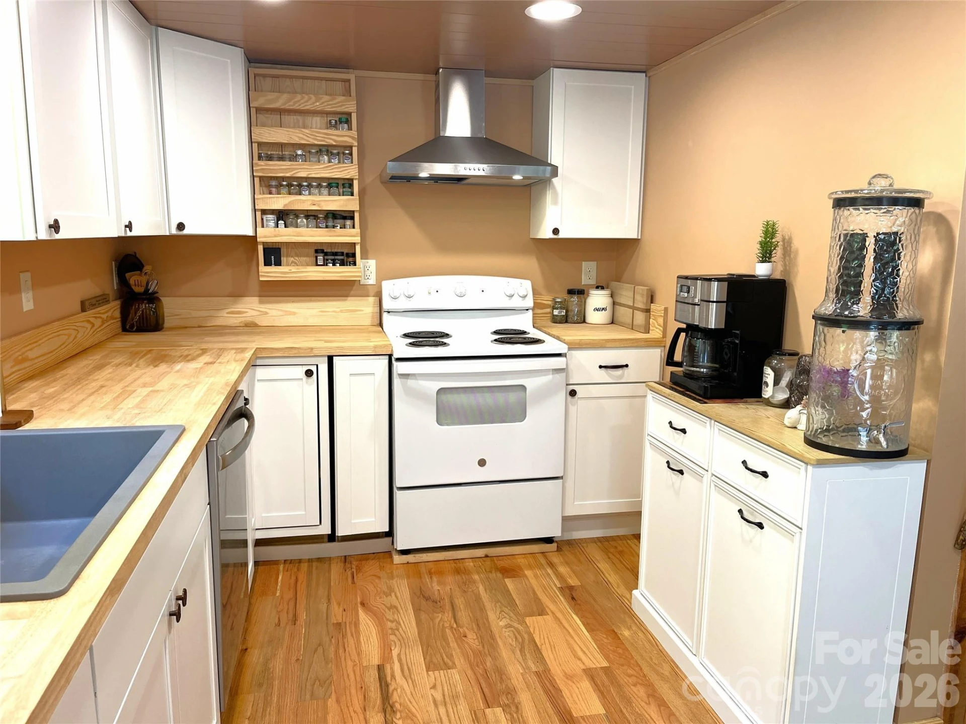 183 Cedarberry Glen - Photo 8