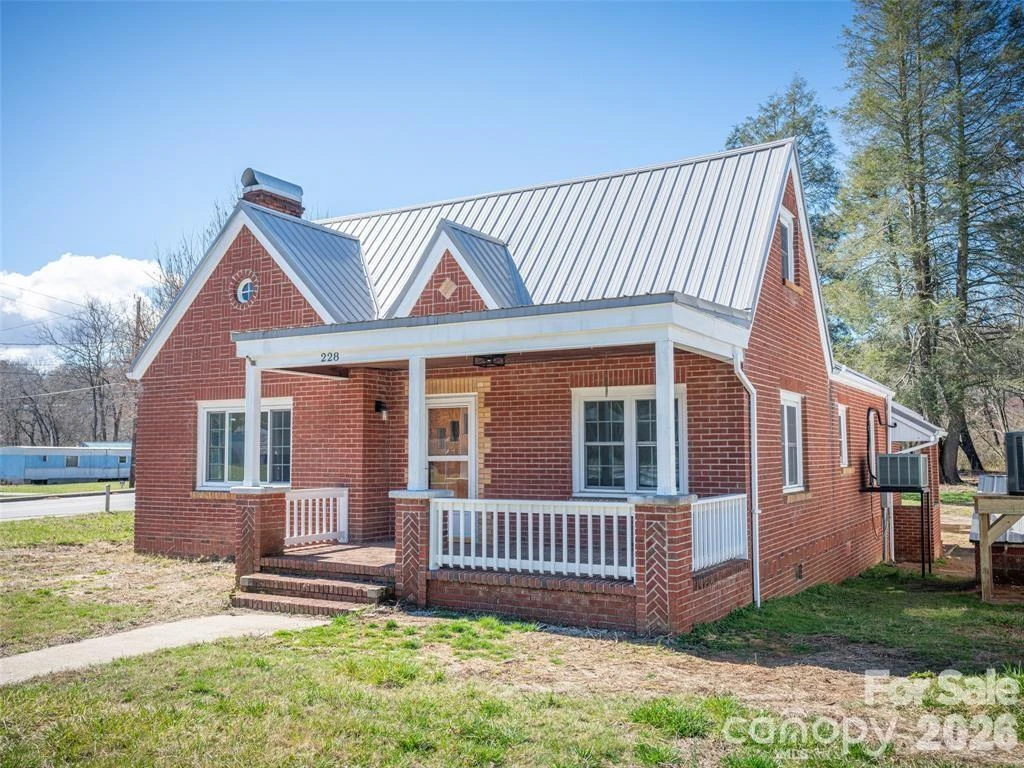 228 Main Street - Photo 2