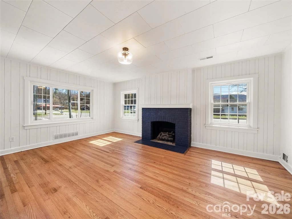 228 Main Street - Photo 16