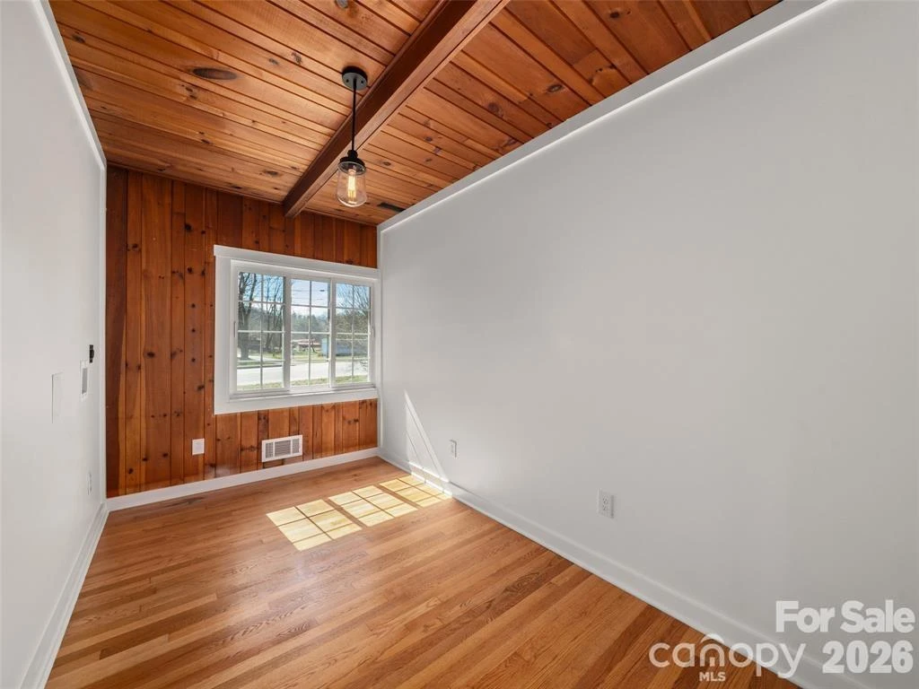 228 Main Street - Photo 5