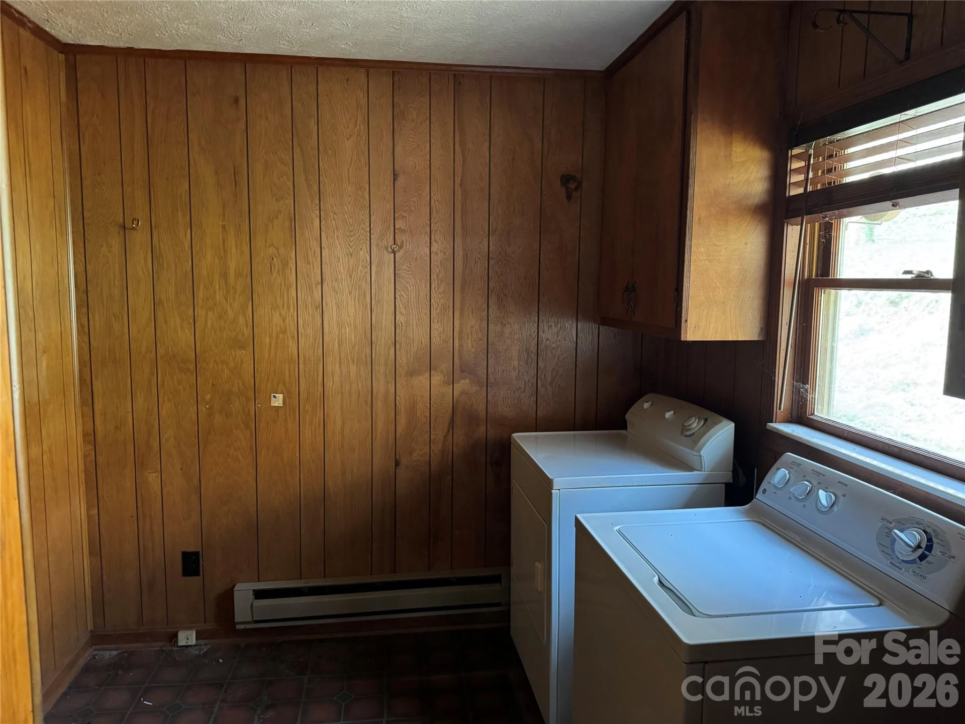 814 Mountain View Drive - Photo 15