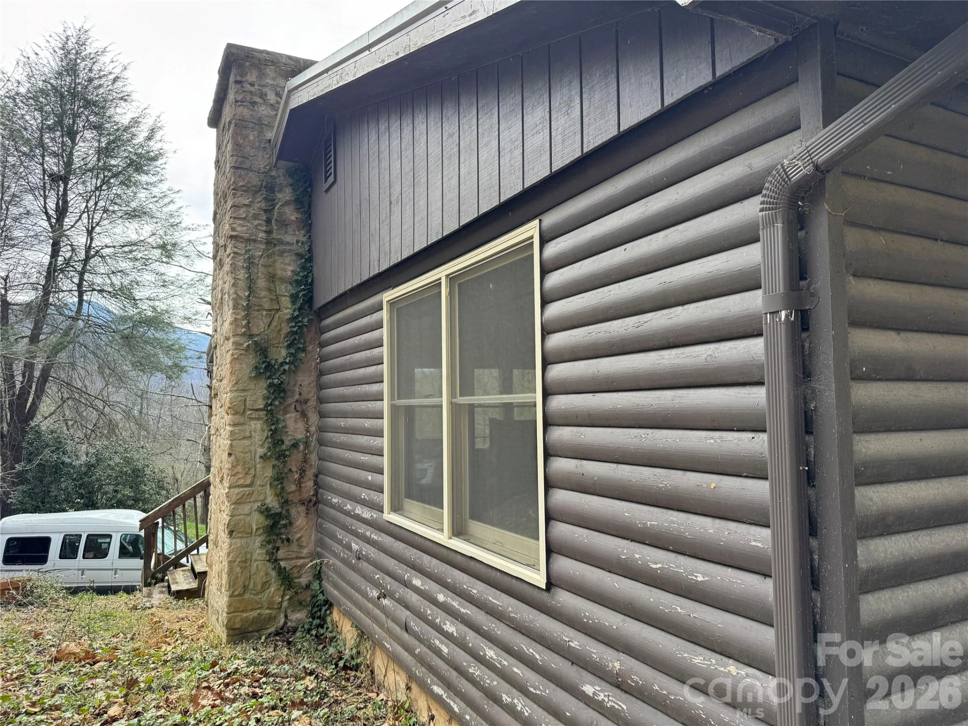 814 Mountain View Drive - Photo 8