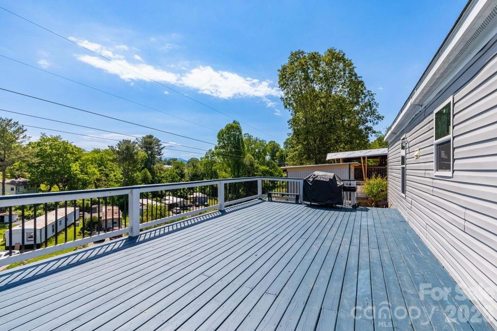84 Hazelwood Road - Photo 5