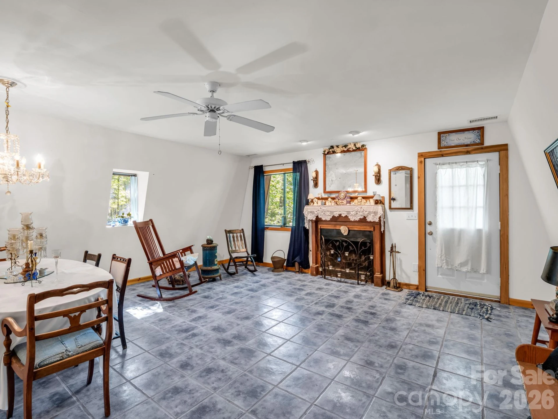 740 Justice Drive - Photo 13
