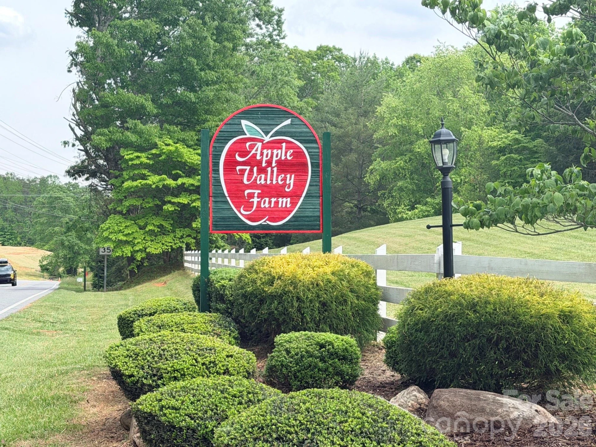 104 Willis Way - Photo 13