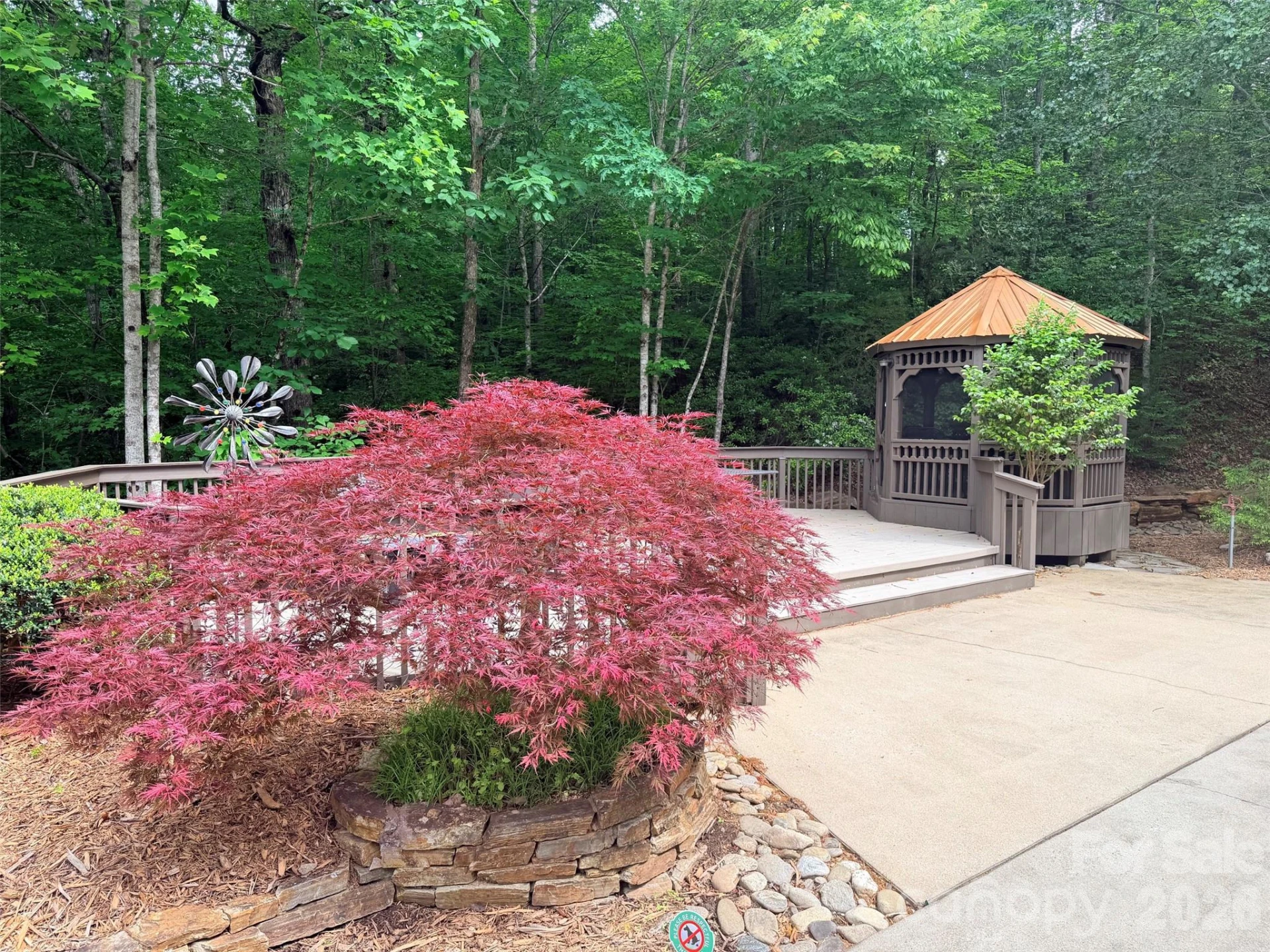 104 Willis Way - Photo 3