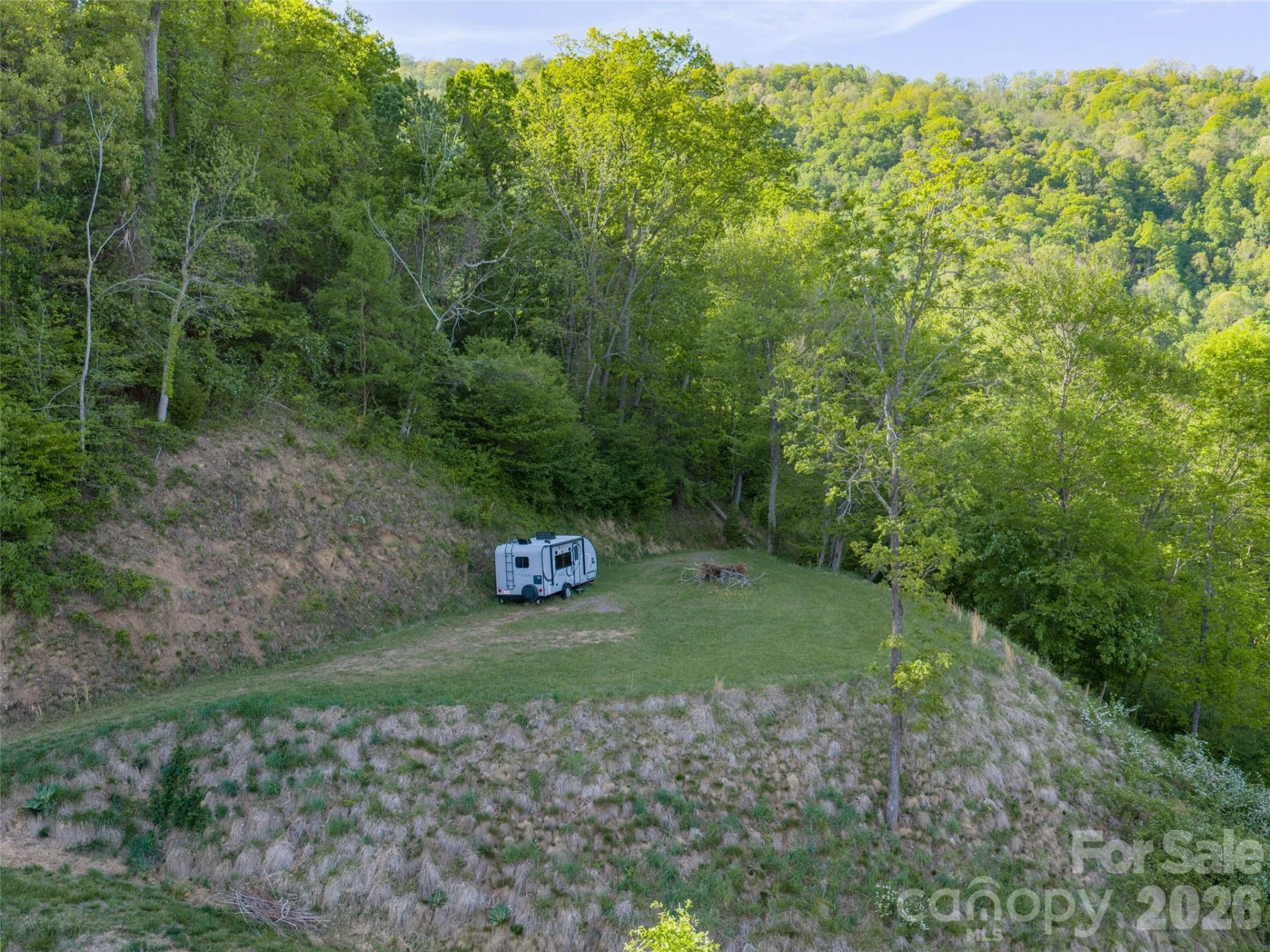 345 Moorehill Drive - Photo 4