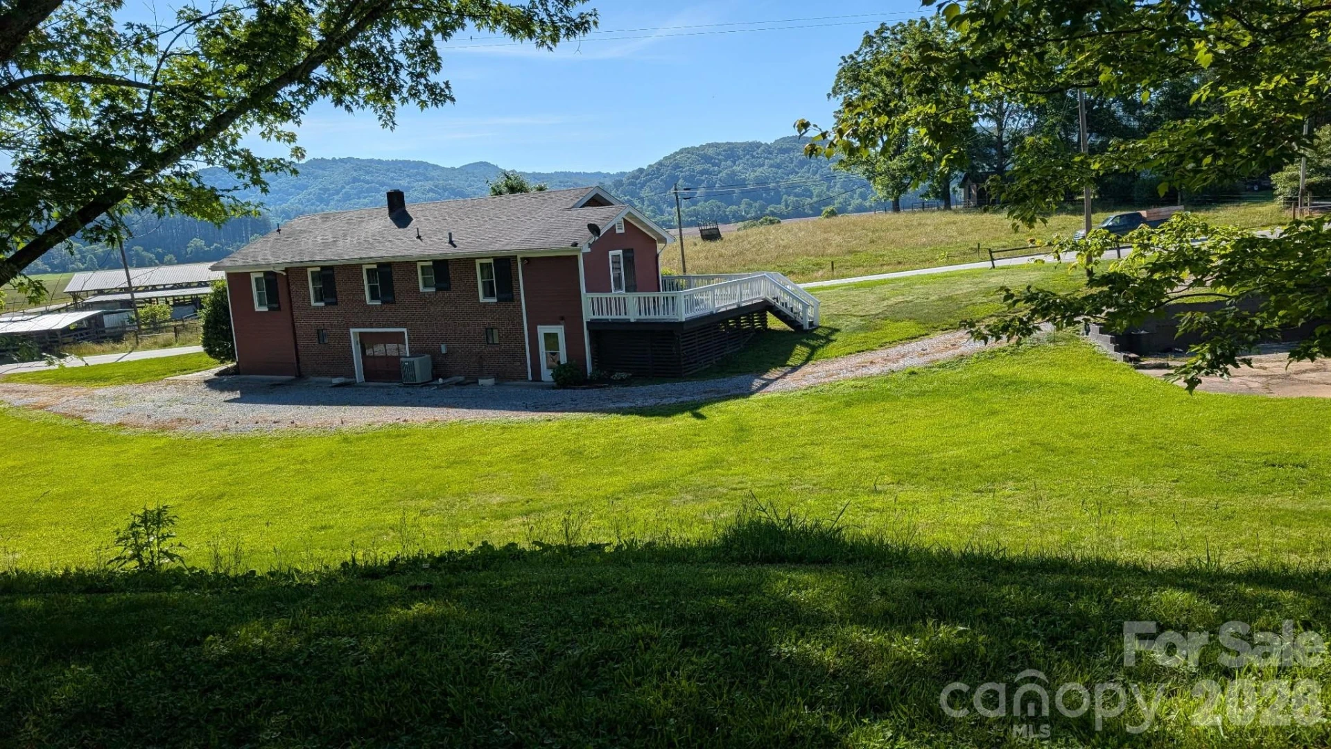 522 Calvert Road - Photo 3