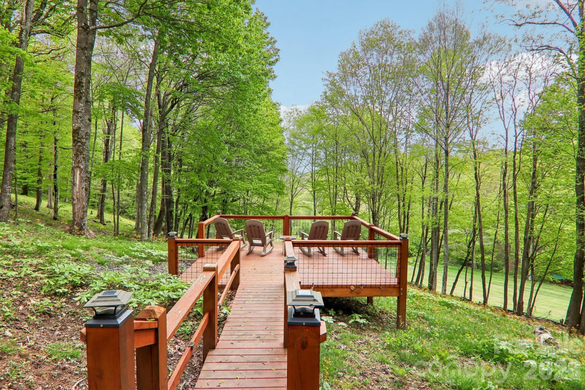 101 Oak Ridge Court - Photo 2
