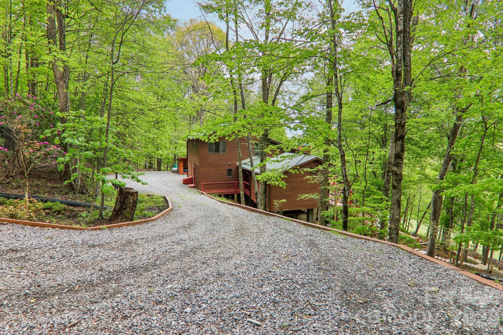 101 Oak Ridge Court - Photo 4