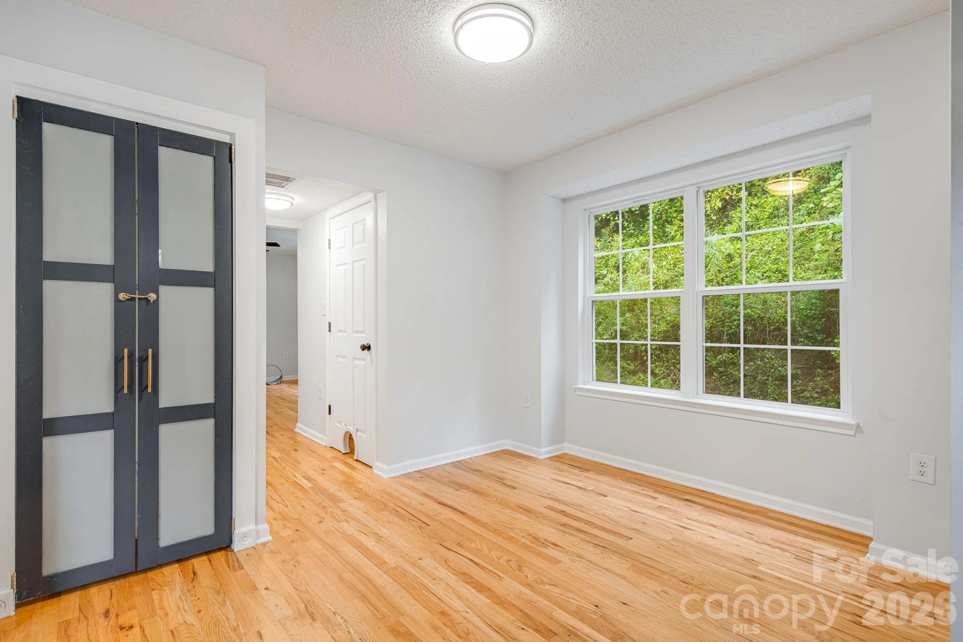 747 Osborne Road - Photo 8