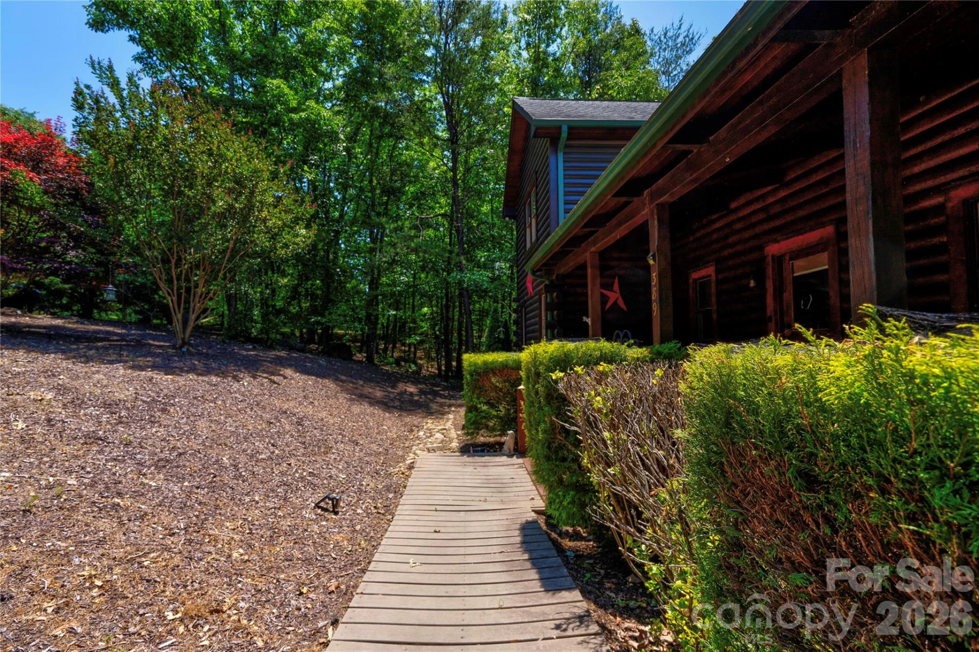 389 Woodgate Drive - Photo 9
