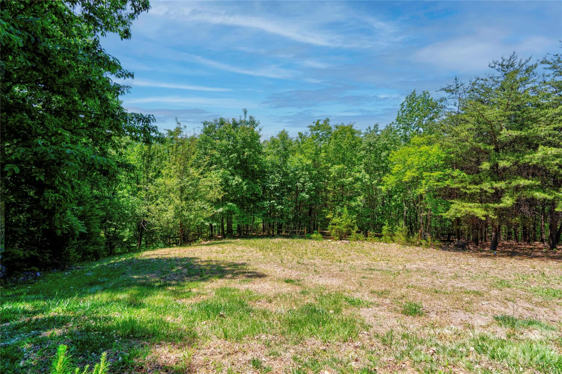 389 Woodgate Drive - Photo 18