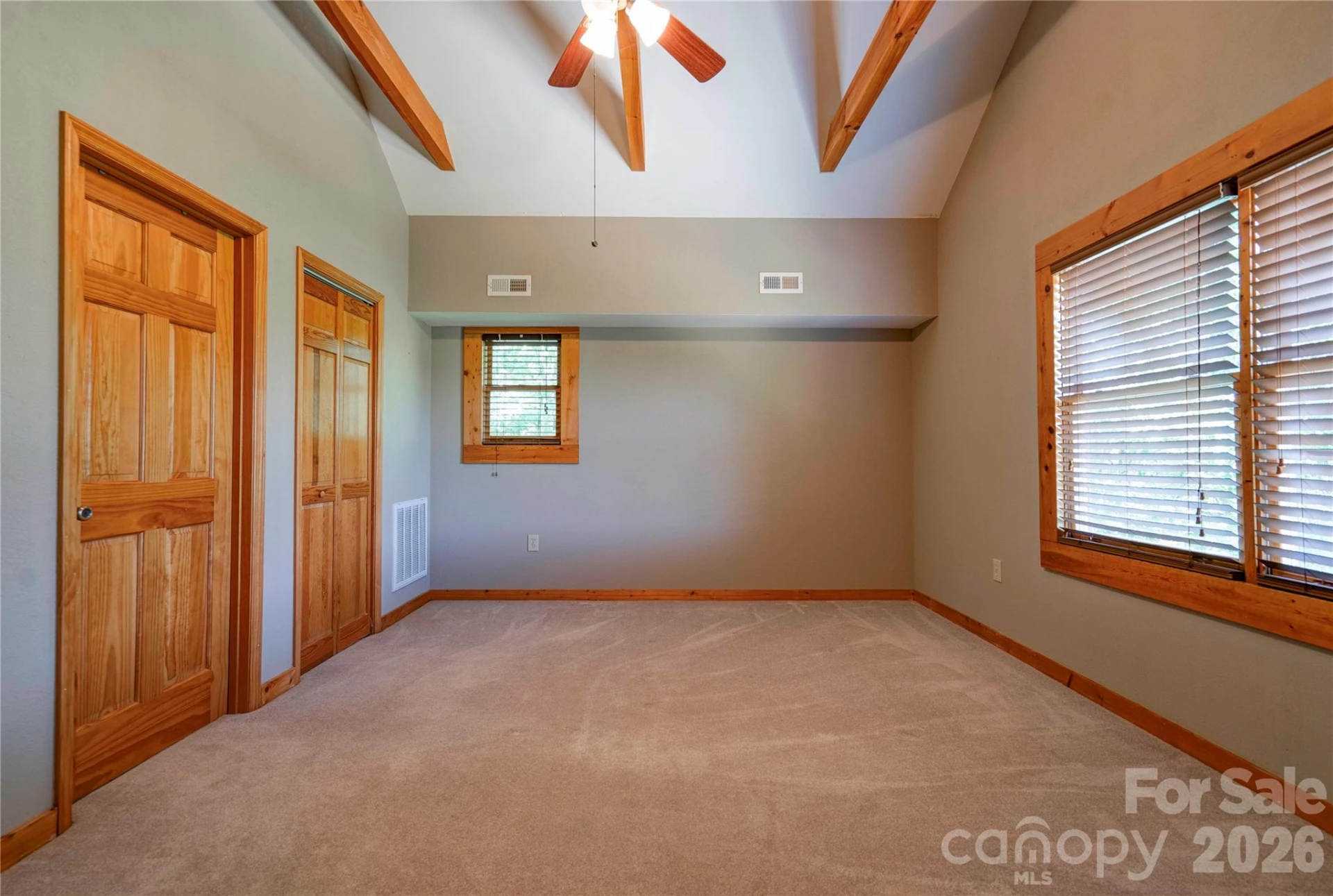 389 Woodgate Drive - Photo 27