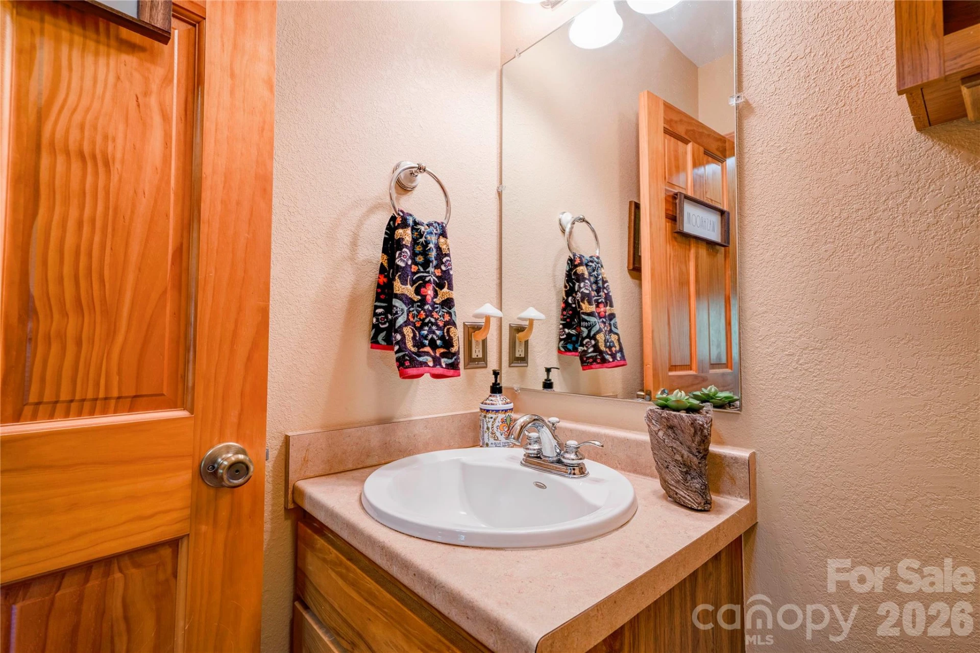 389 Woodgate Drive - Photo 33