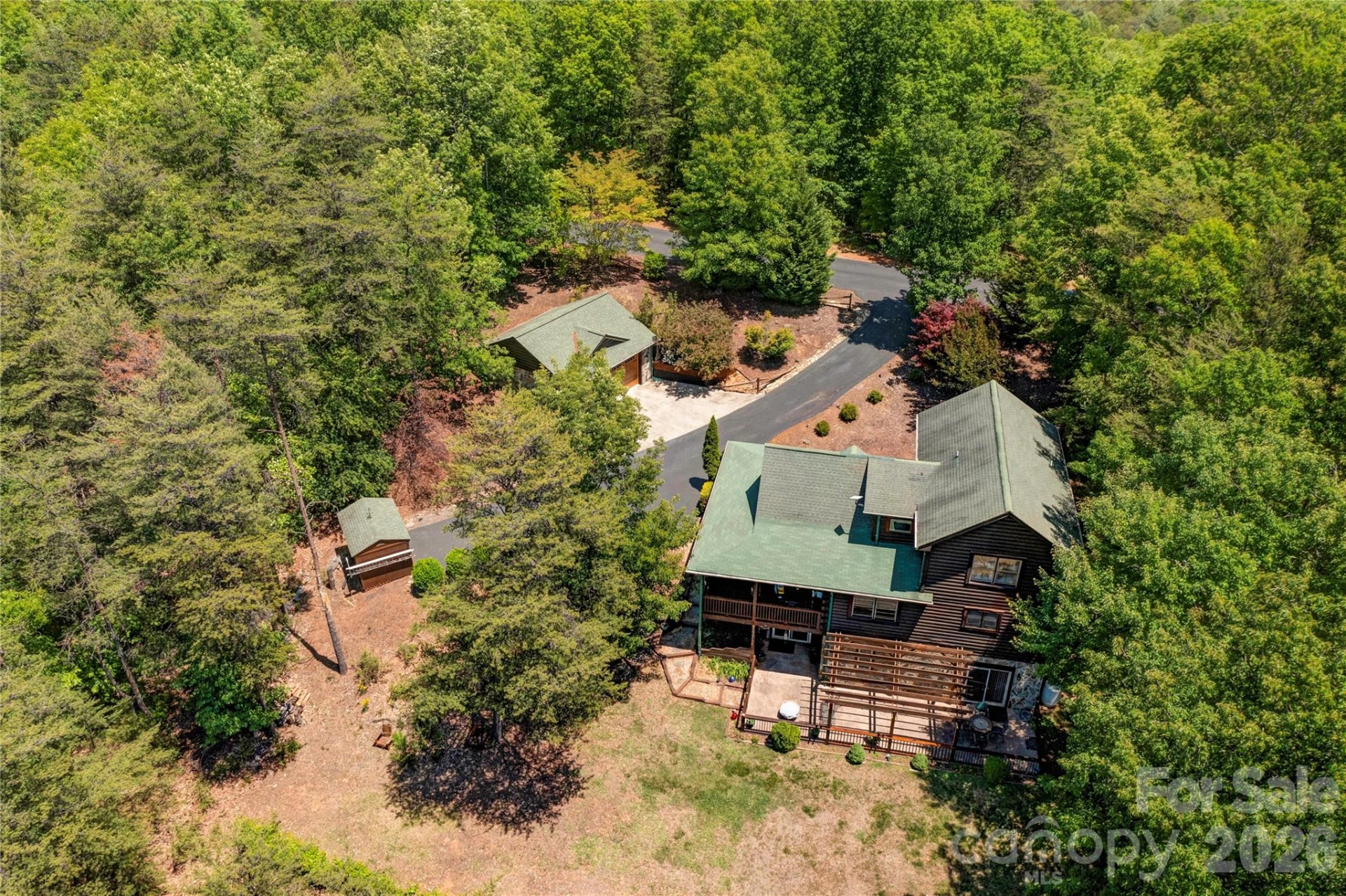 389 Woodgate Drive - Photo 3