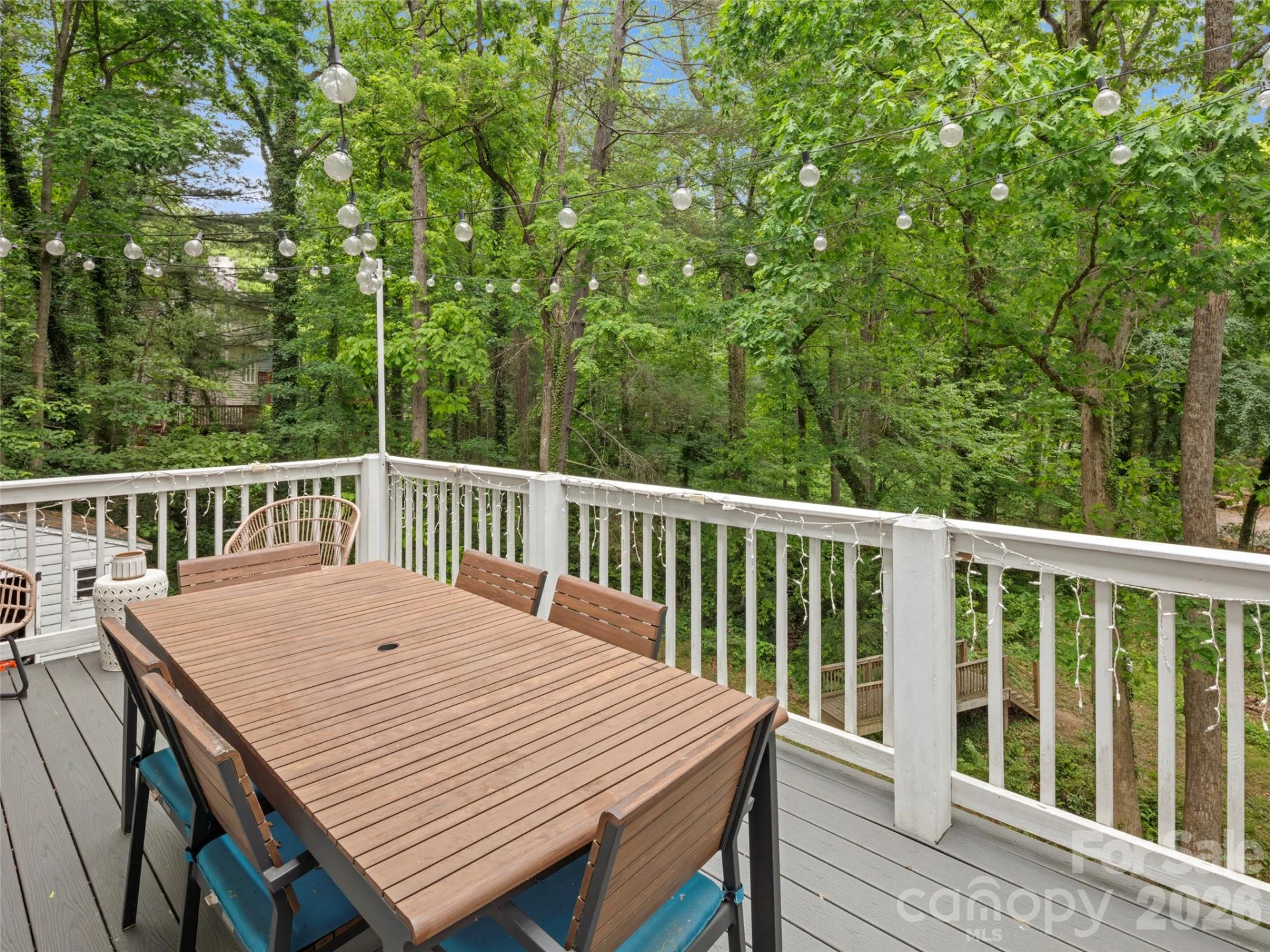 1130 New Castle Court - Photo 32