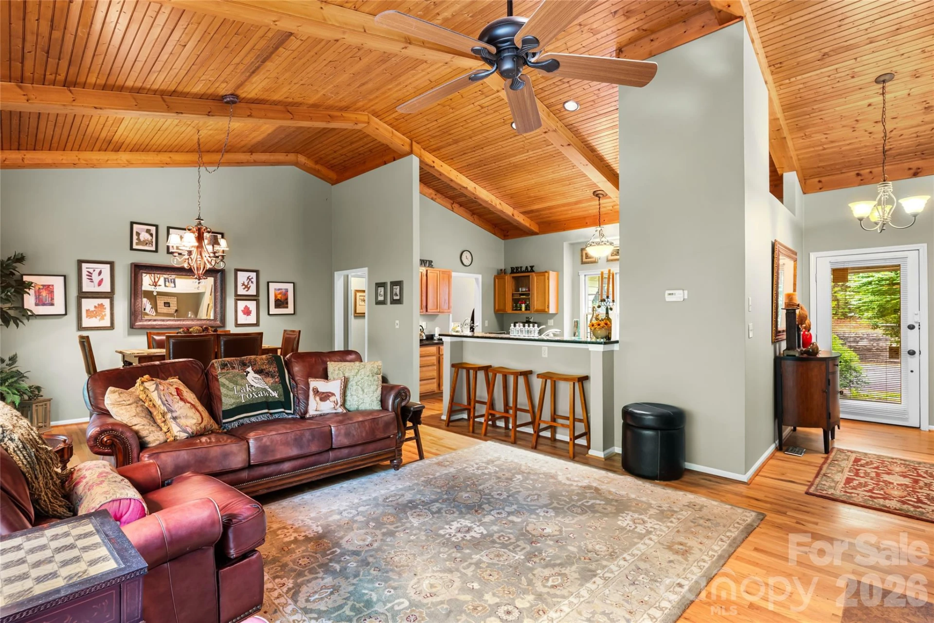 560 Toxaway Court - Photo 6