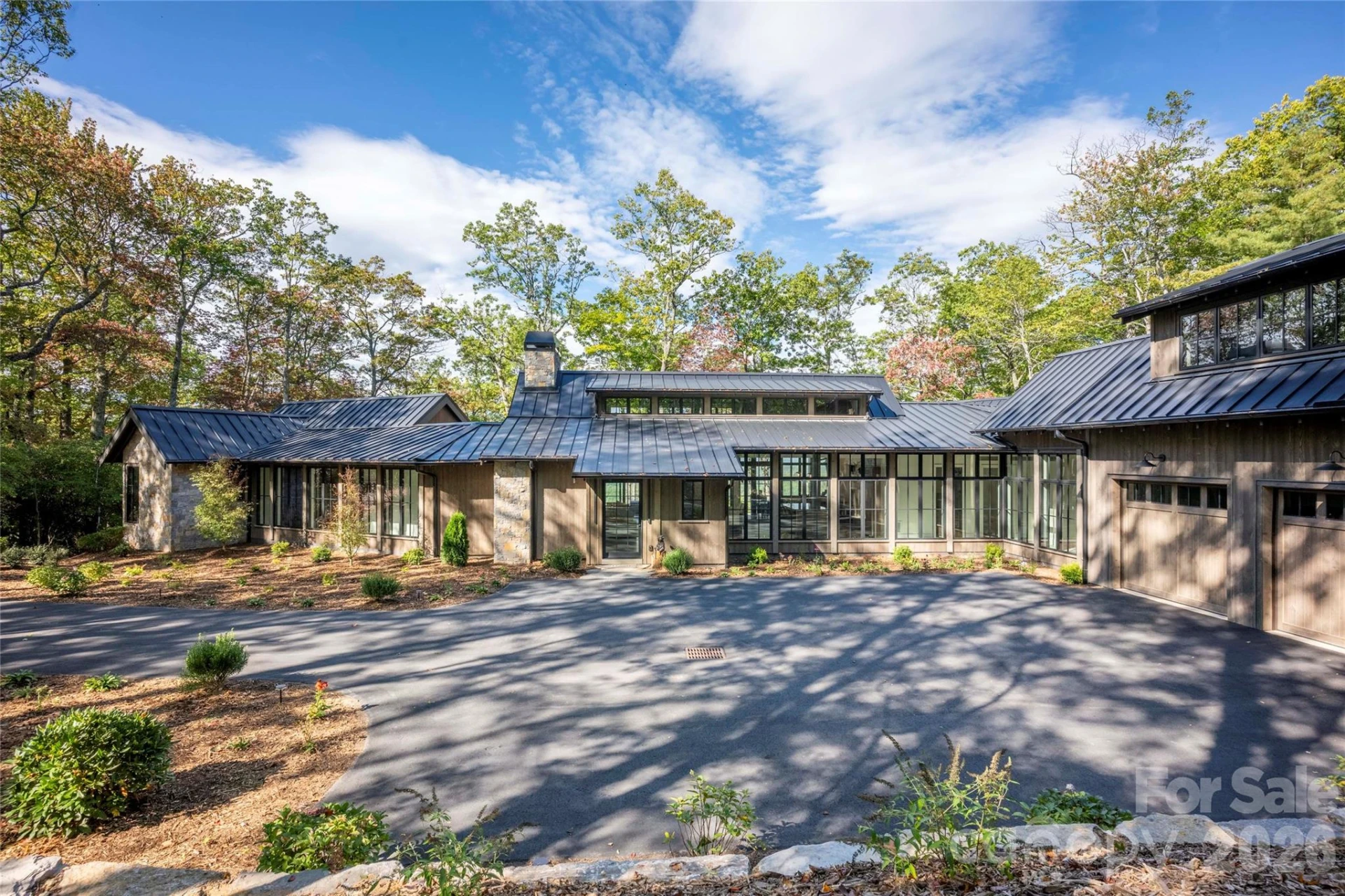 519 Eagle Drive - Photo 3