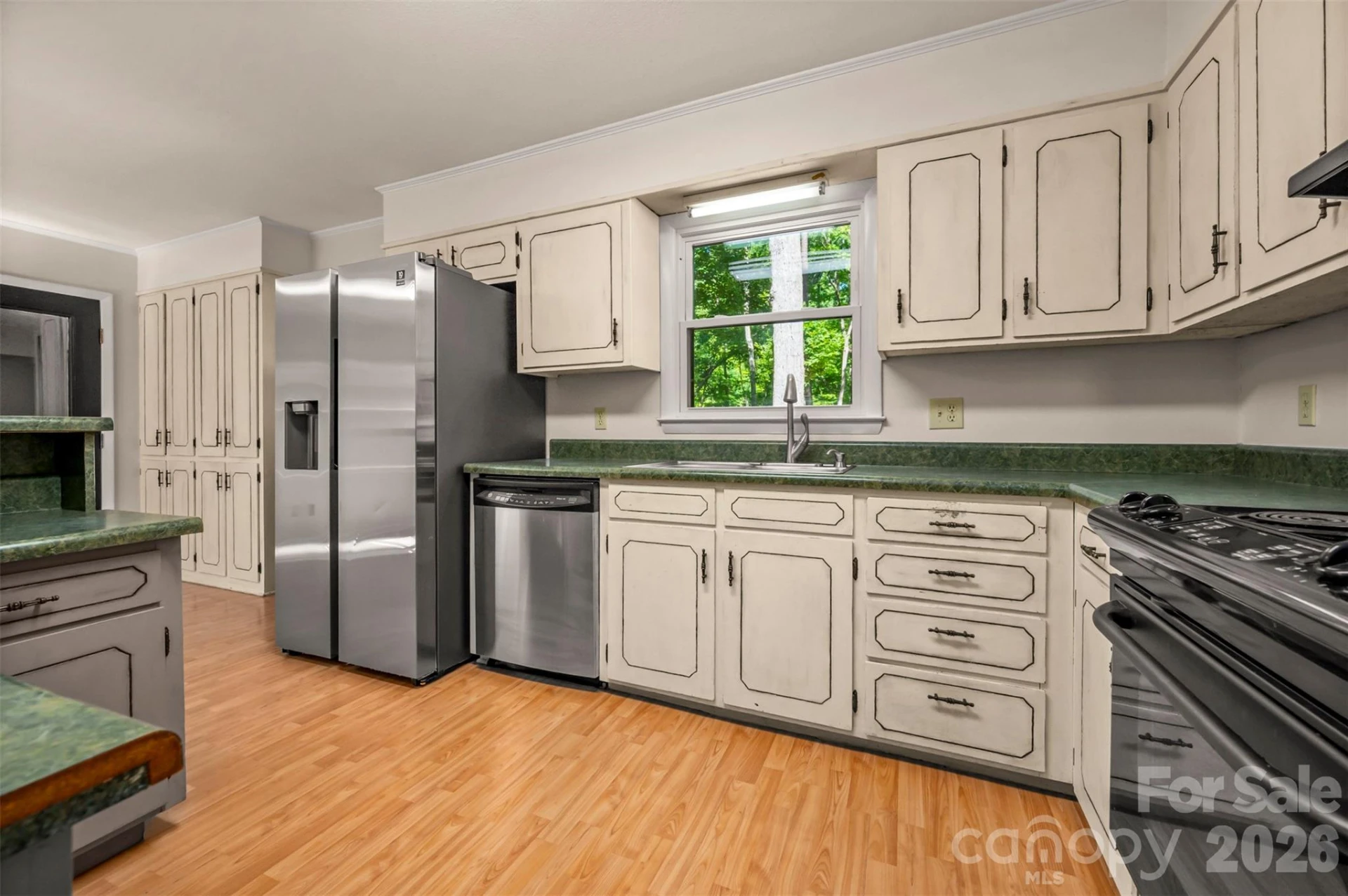 427 Georgia Avenue - Photo 8