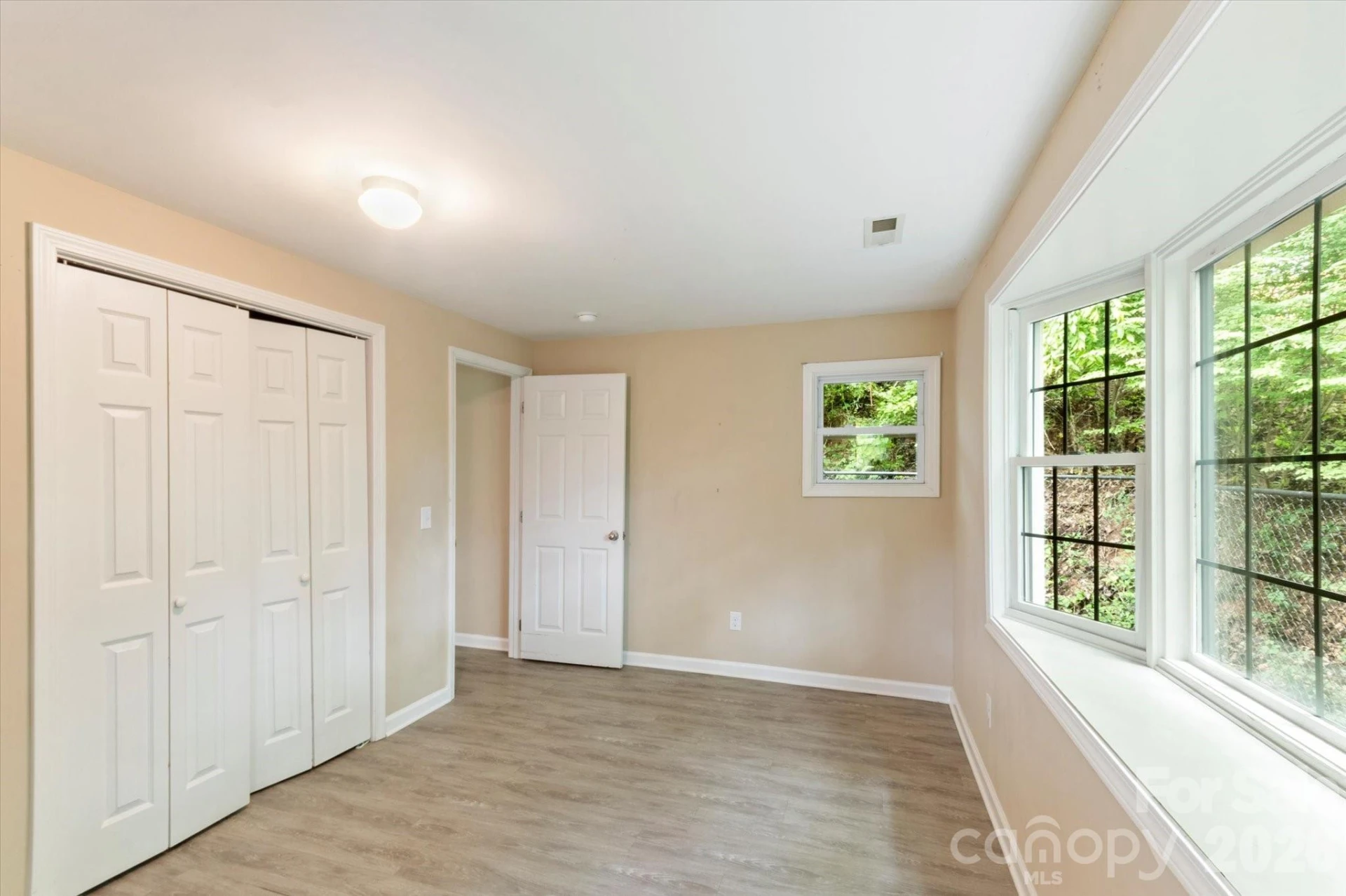407 W Main Street - Photo 15