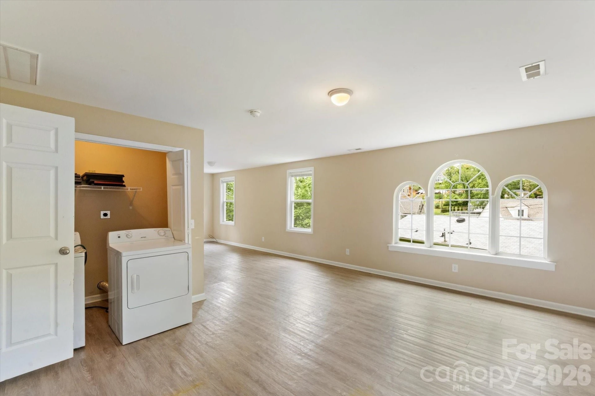 407 W Main Street - Photo 18