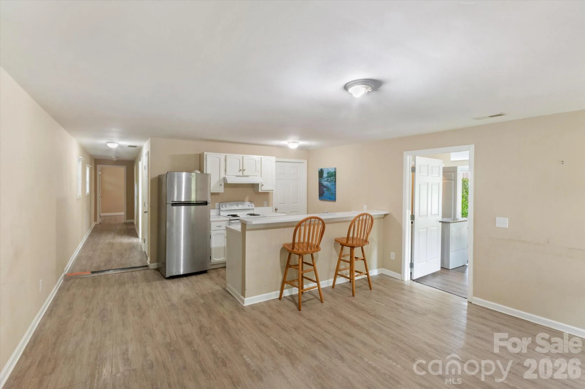 407 W Main Street - Photo 3