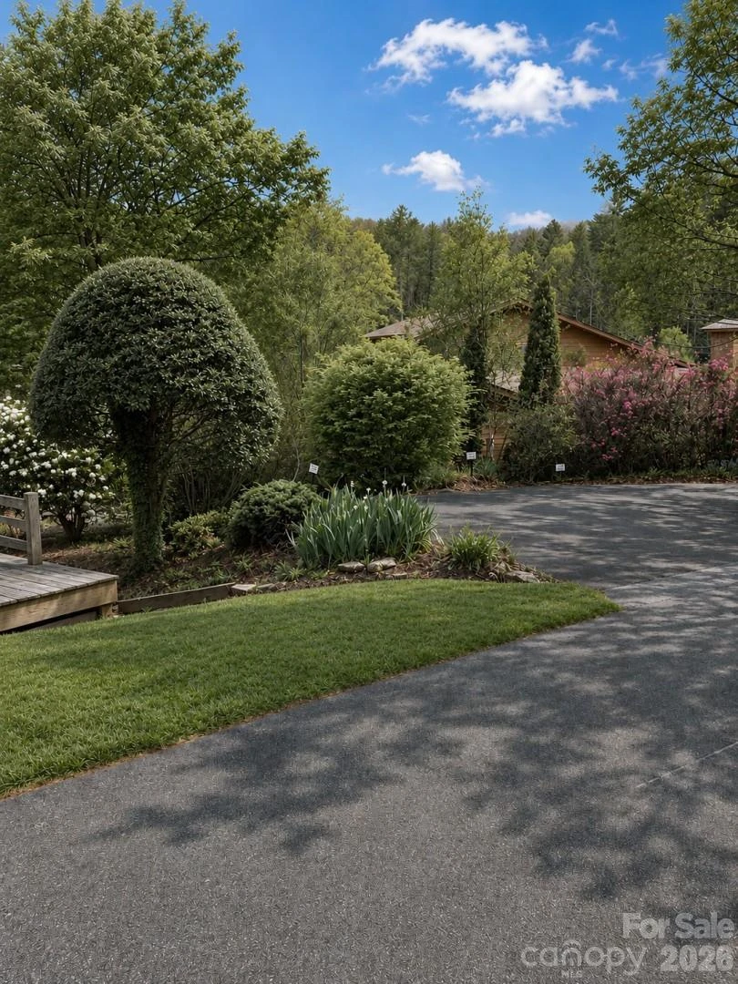 99 Willow Way - Photo 4