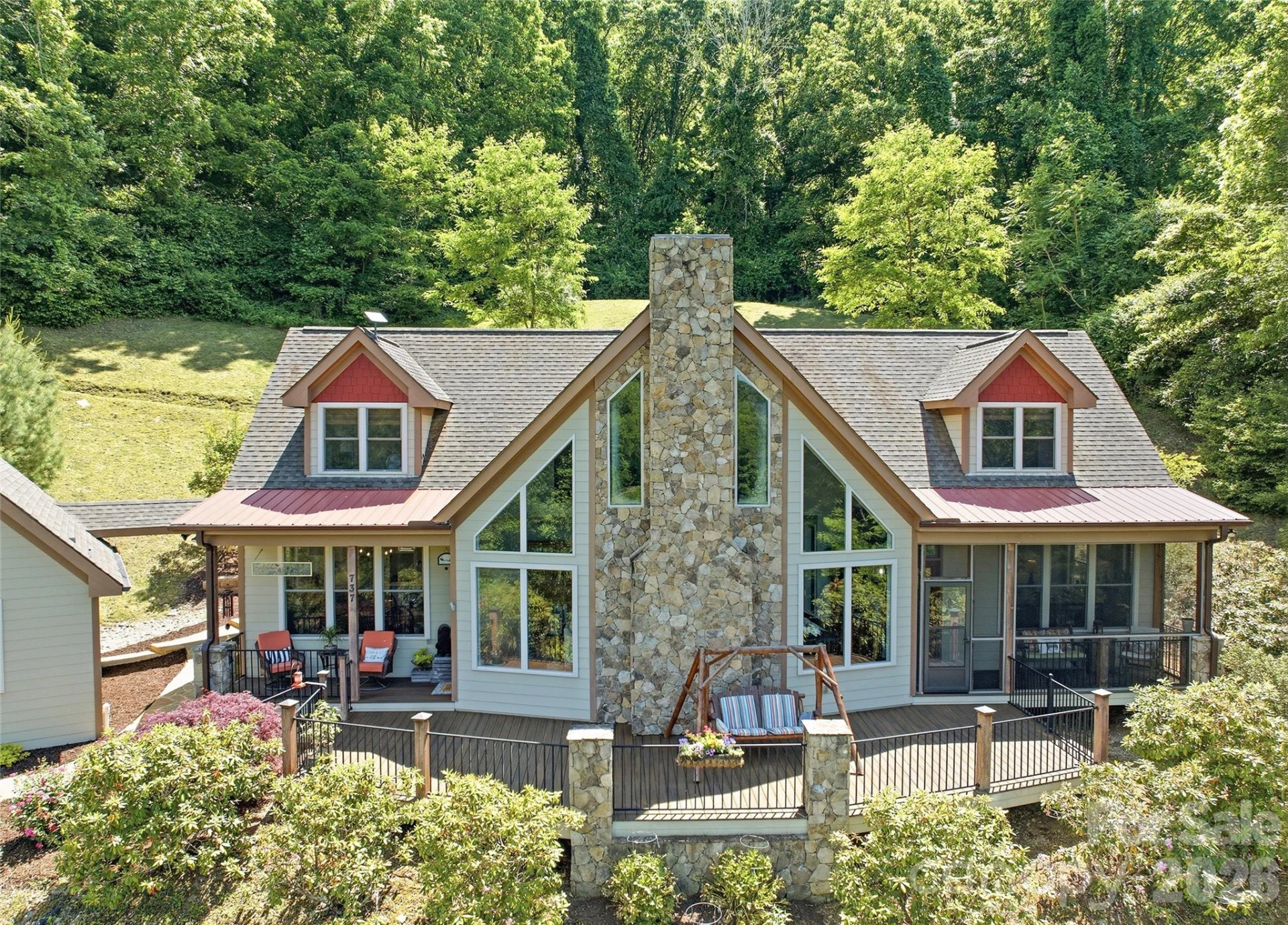 737 Traditions Way - Photo 2