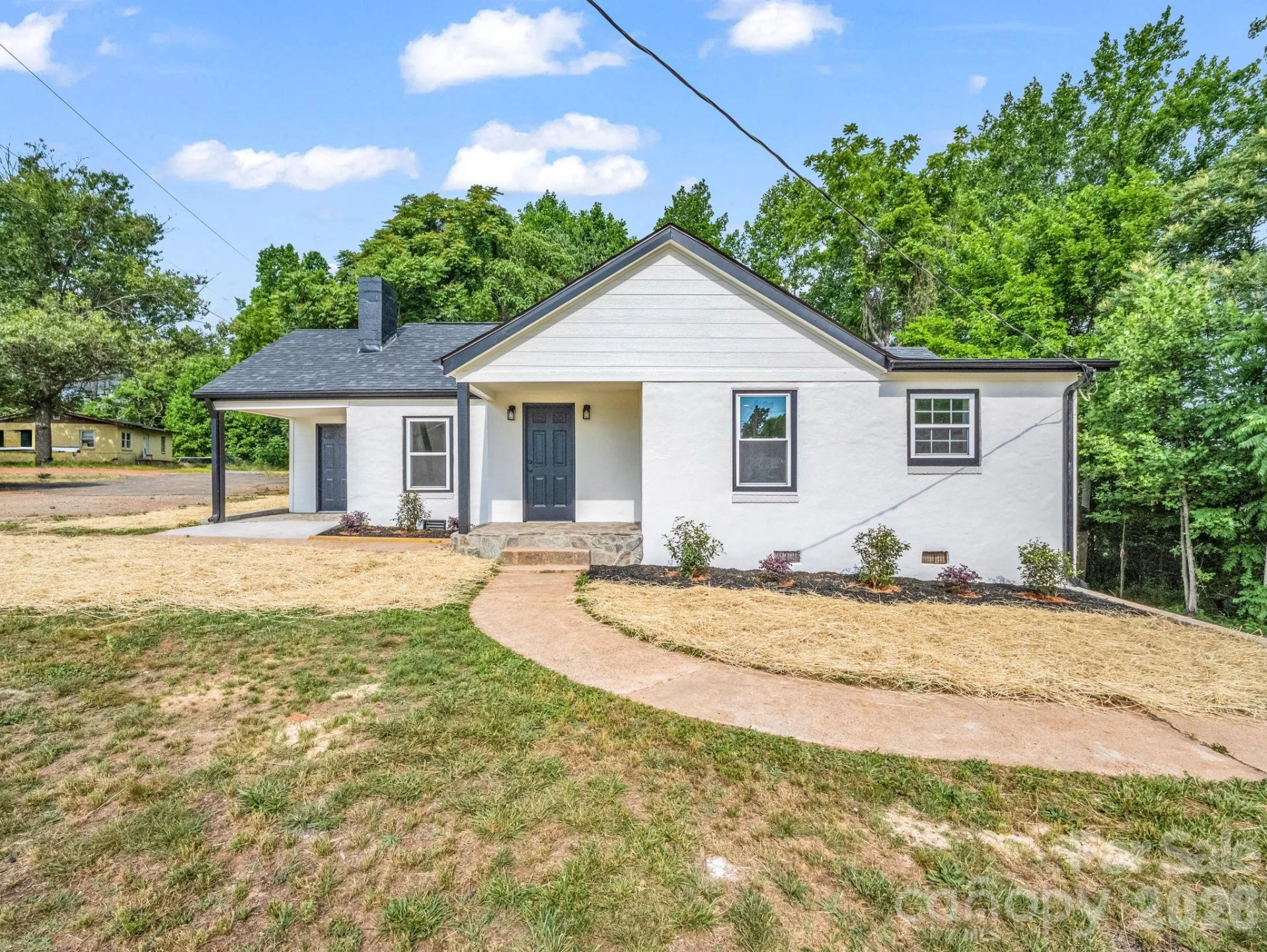 221 New Hampshire Street - Photo 2