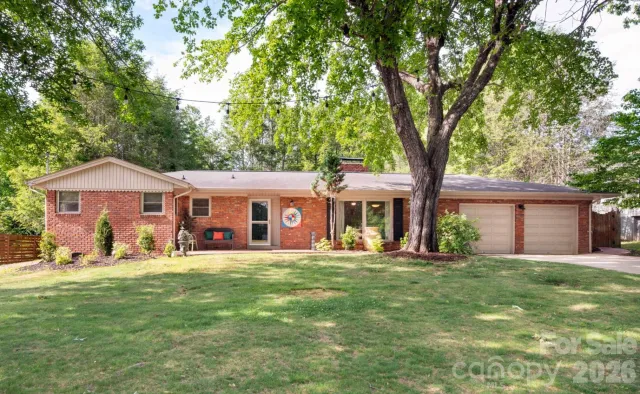 25 Bevlyn Drive