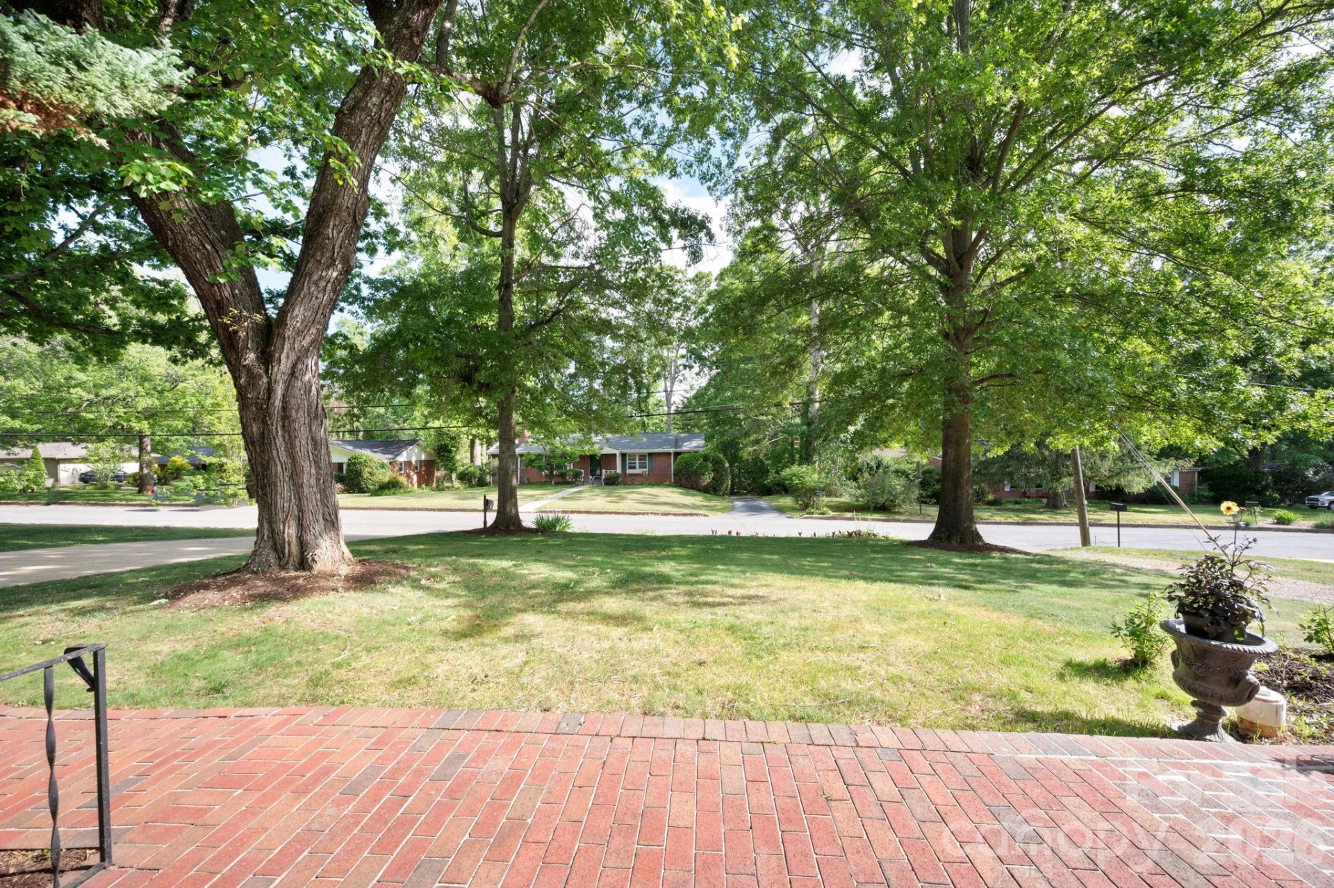 25 Bevlyn Drive - Photo 31