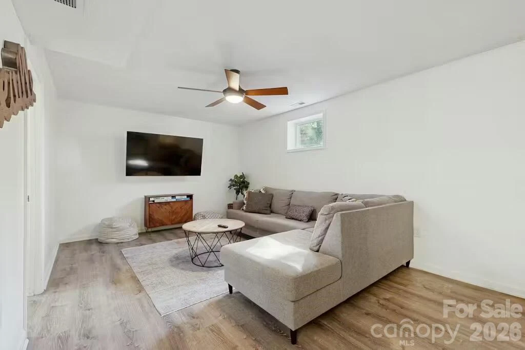 121 Oak Terrace - Photo 13