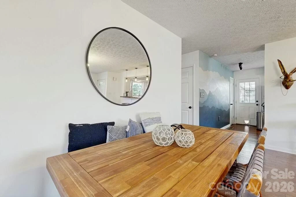 121 Oak Terrace - Photo 6