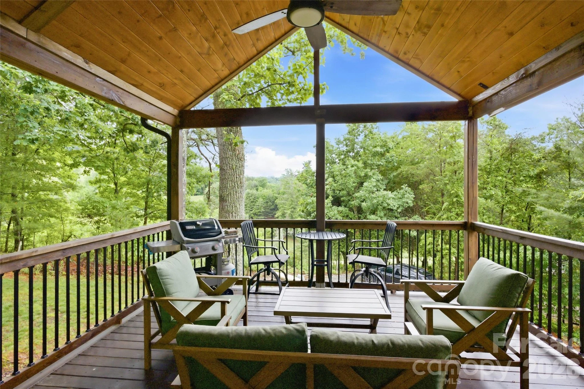 211 Wimbledon Court - Photo 3