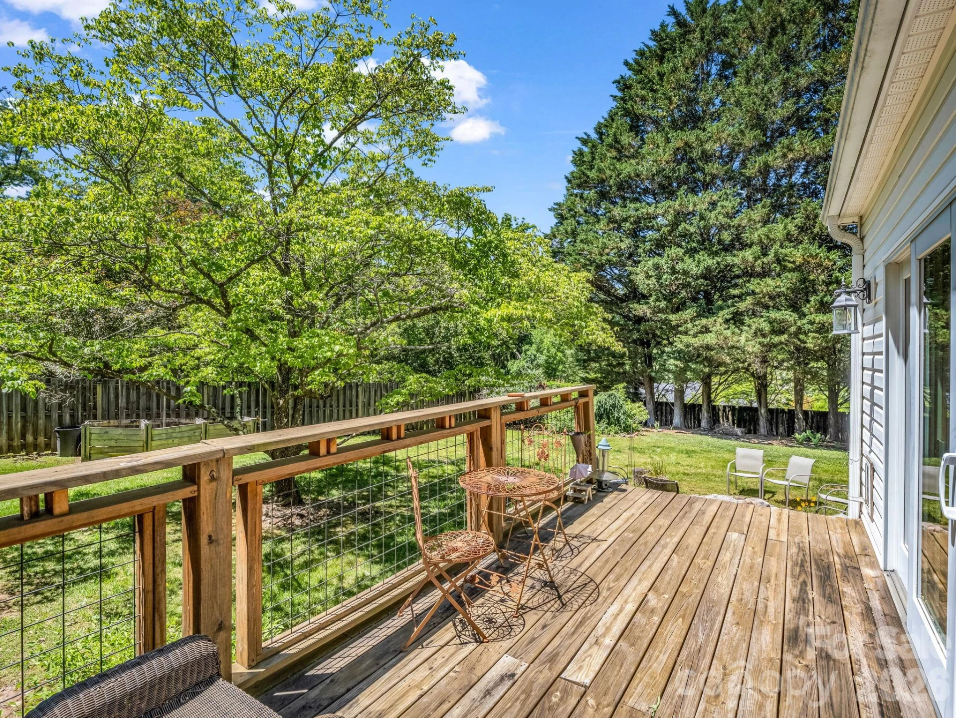 536 Maple Street - Photo 16