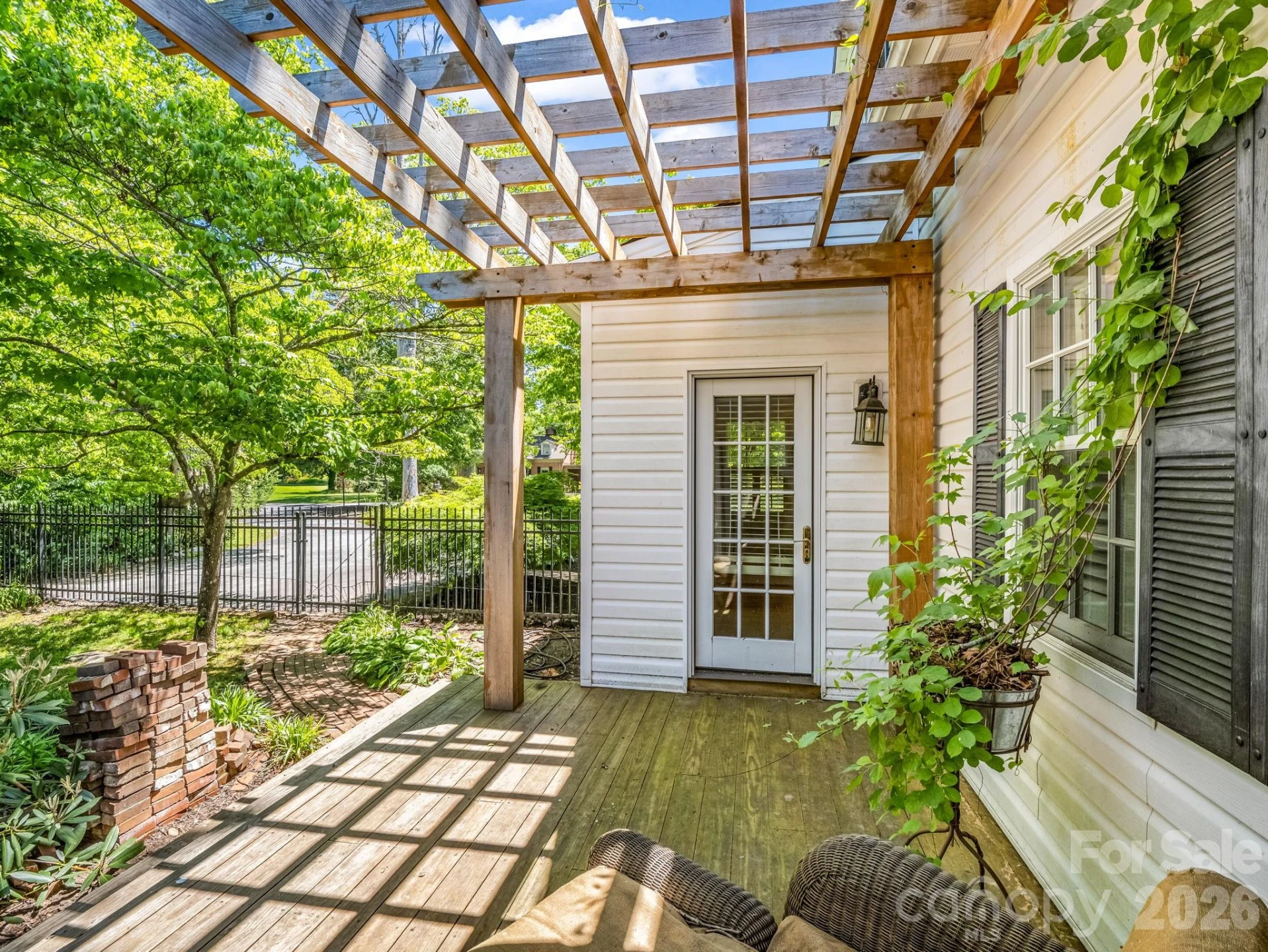 536 Maple Street - Photo 31