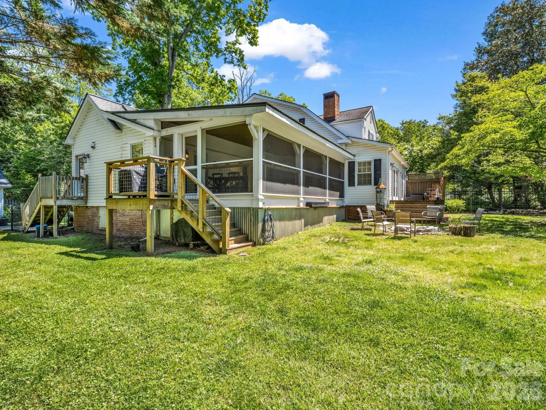 536 Maple Street - Photo 7