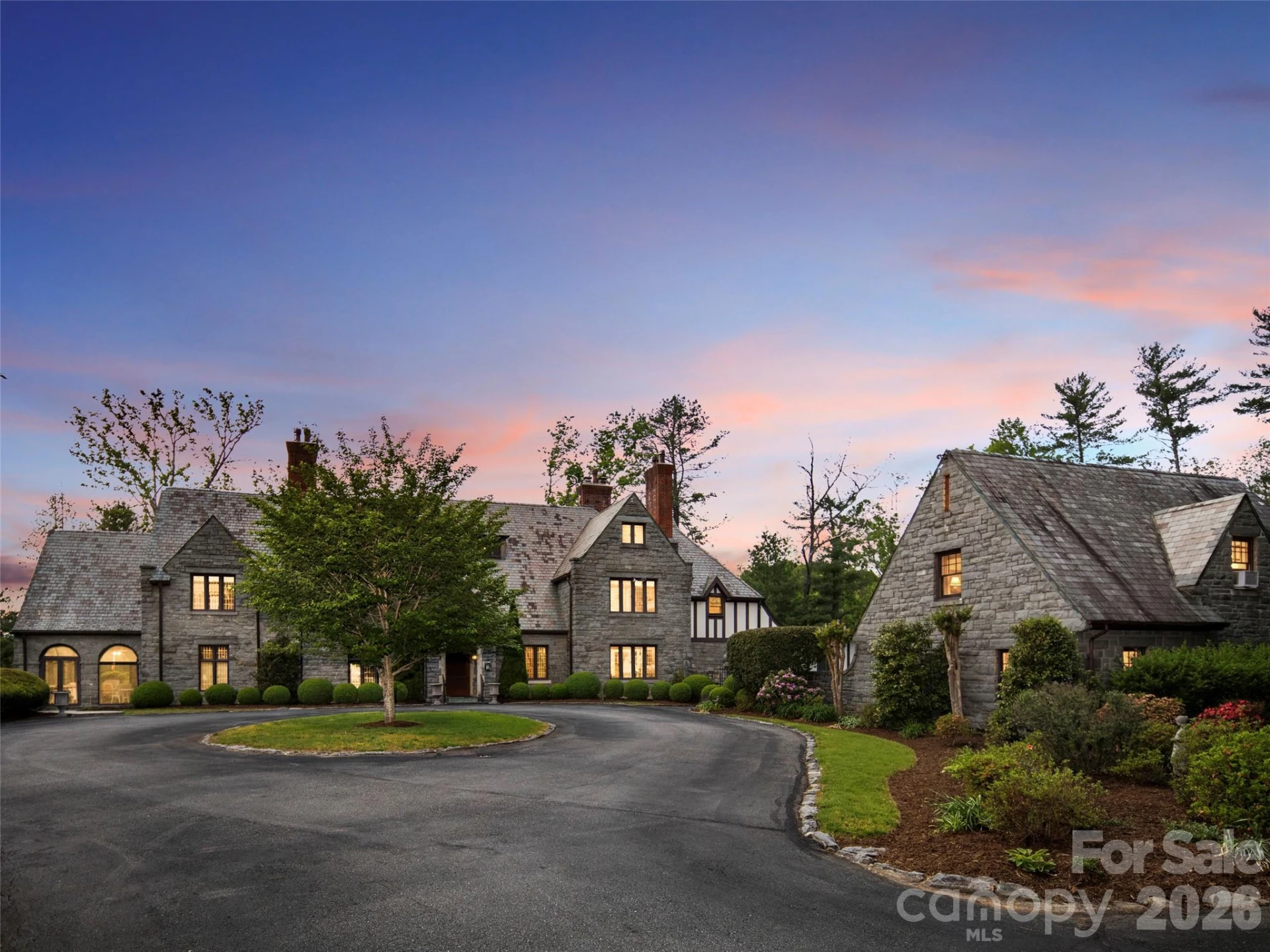436 Vanderbilt Road - Photo 3