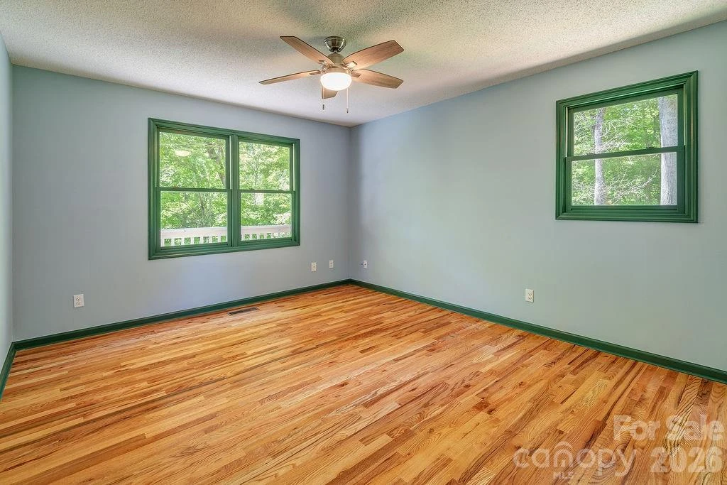 146 Churchill Downs Drive - Photo 12