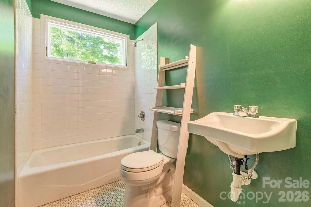 146 Churchill Downs Drive - Photo 14