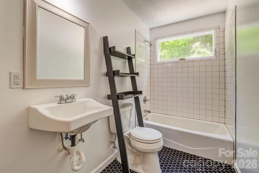 146 Churchill Downs Drive - Photo 17
