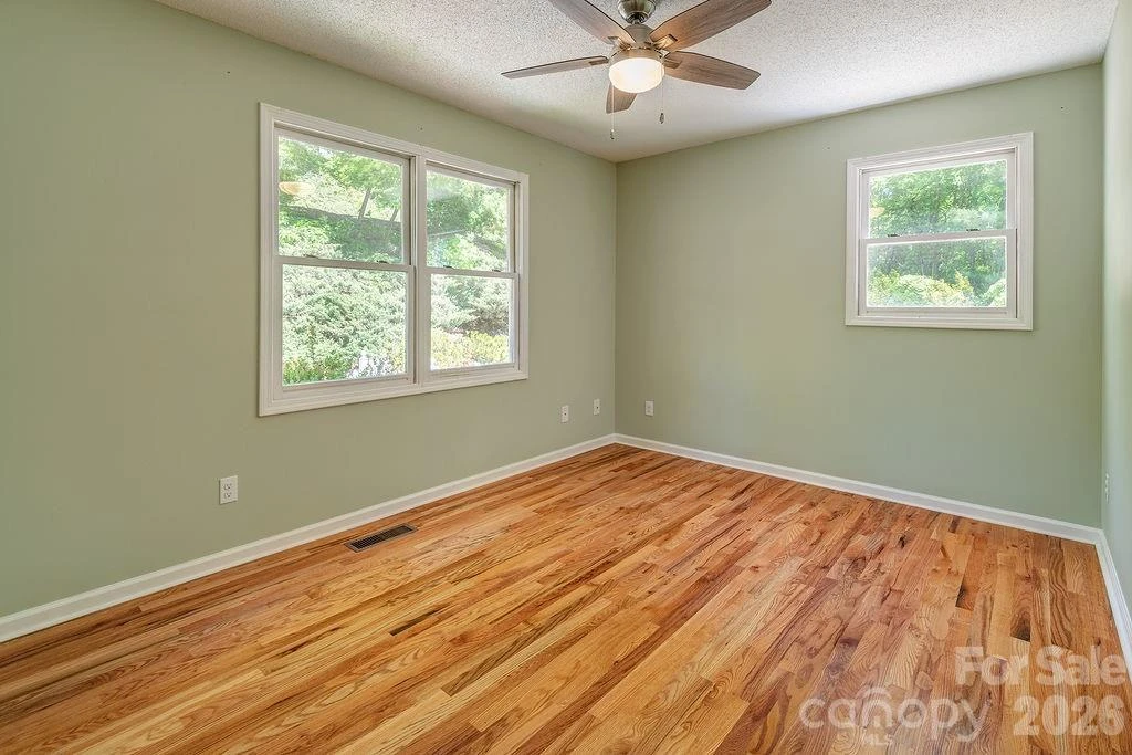 146 Churchill Downs Drive - Photo 18