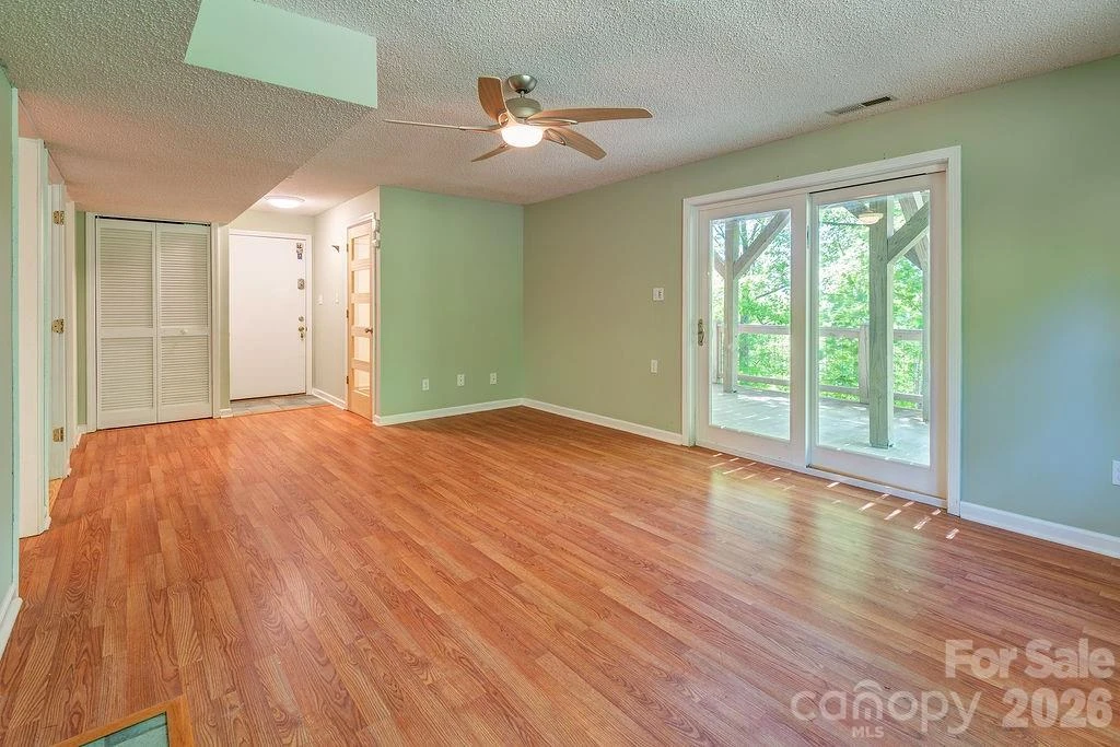 146 Churchill Downs Drive - Photo 23