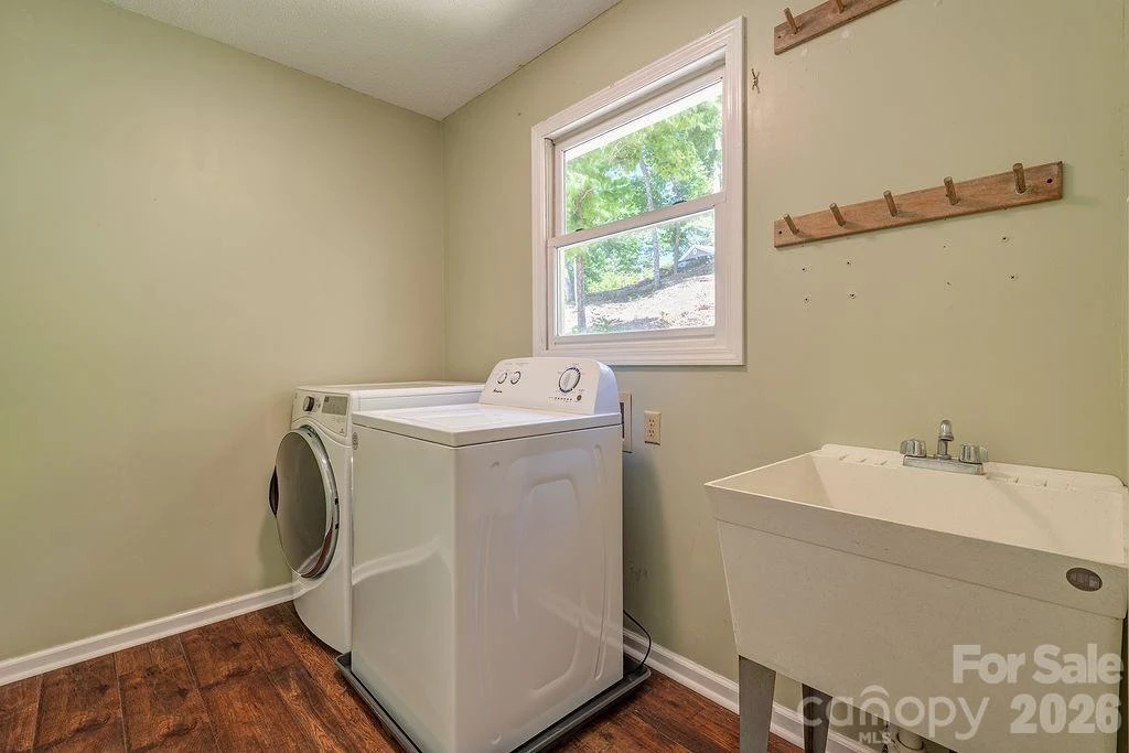 146 Churchill Downs Drive - Photo 27