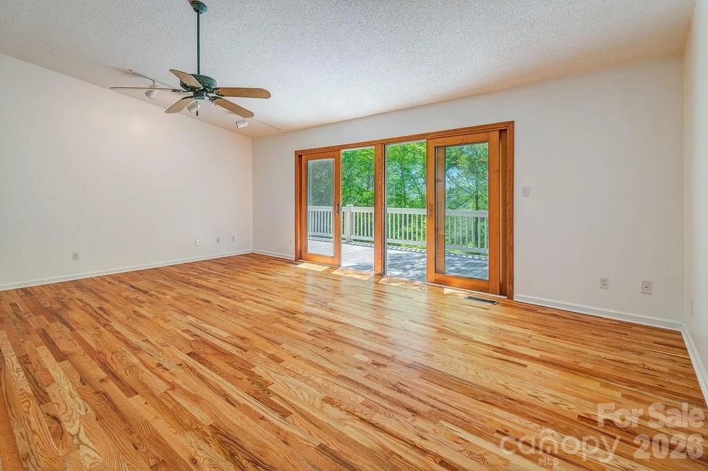 146 Churchill Downs Drive - Photo 5