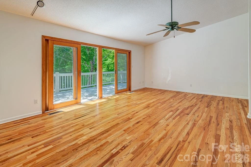 146 Churchill Downs Drive - Photo 6