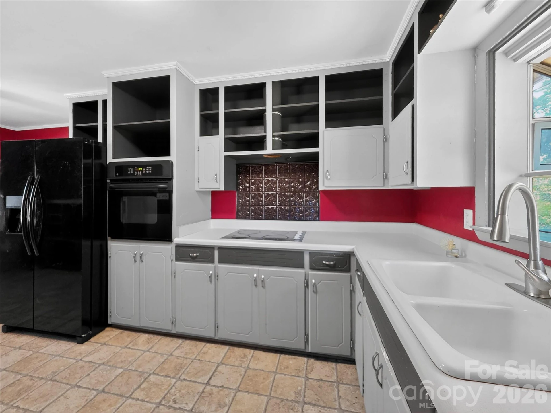 135 Hazelwood Drive - Photo 3