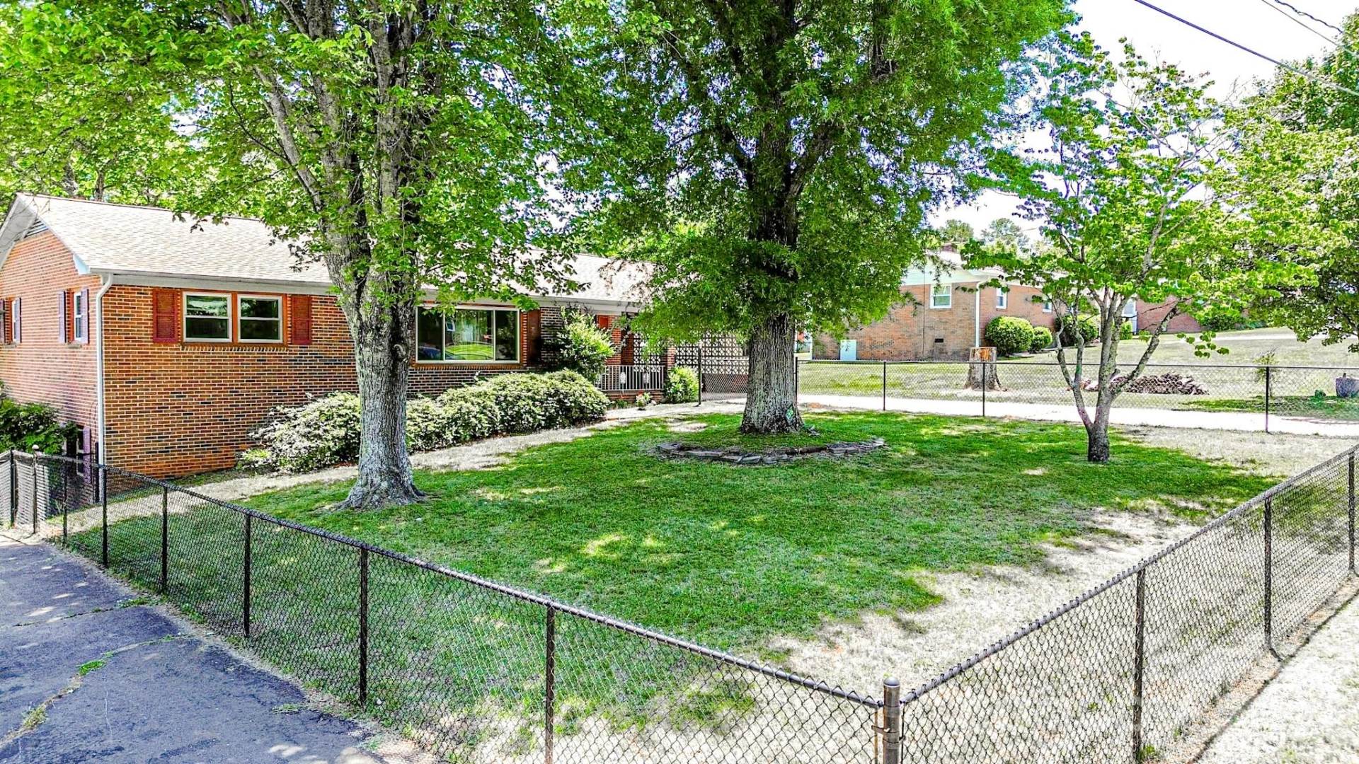 135 Hazelwood Drive - Photo 35