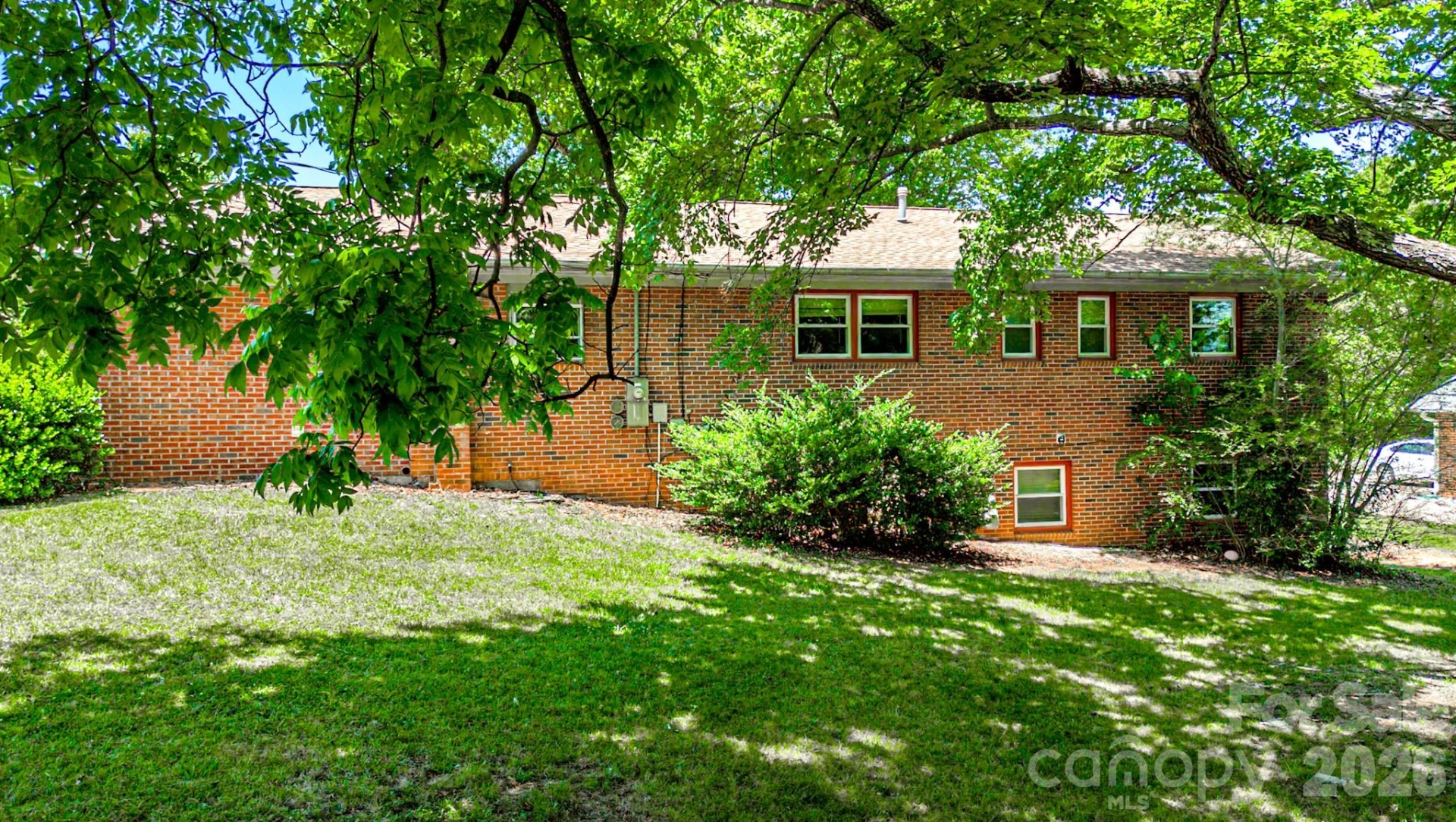 135 Hazelwood Drive - Photo 40
